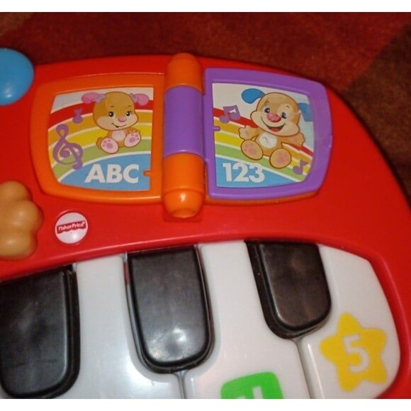 Fisher-Price Laugh & Learn Puppy's Piano - Picture 2 of 5